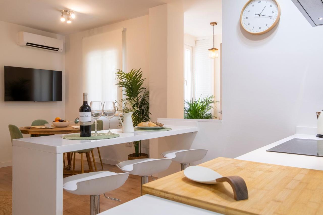 Lucia De Triana Apartment Sevilla Bagian luar foto