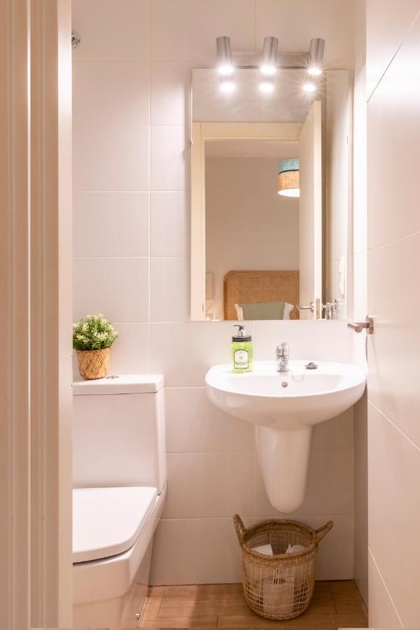 Lucia De Triana Apartment Sevilla Bagian luar foto